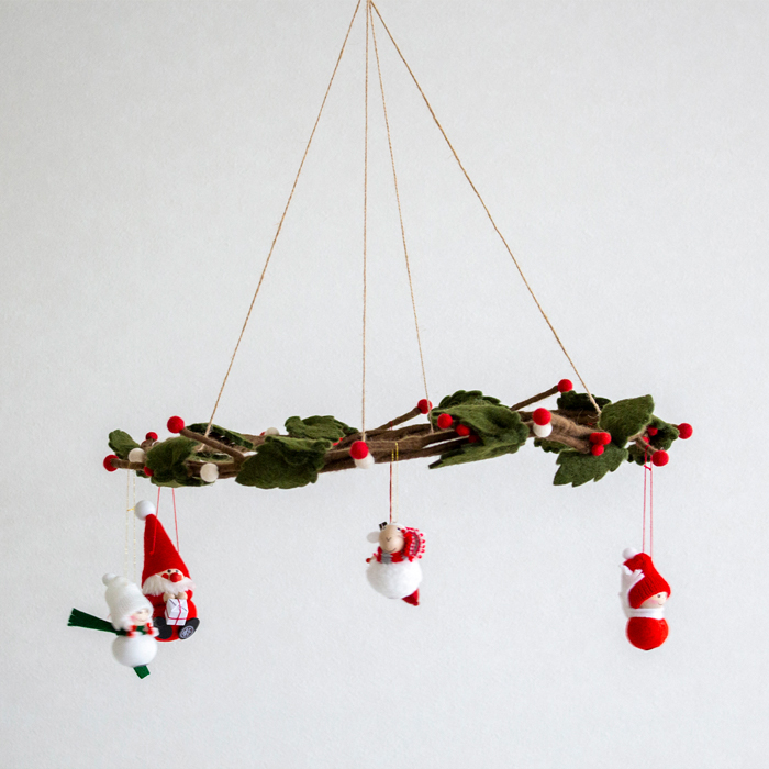 ノルディカニッセ　ツリーひくサンタ ノルディカニッセ 2025 新作 オーナメント サンタ プレゼント NORDIKA