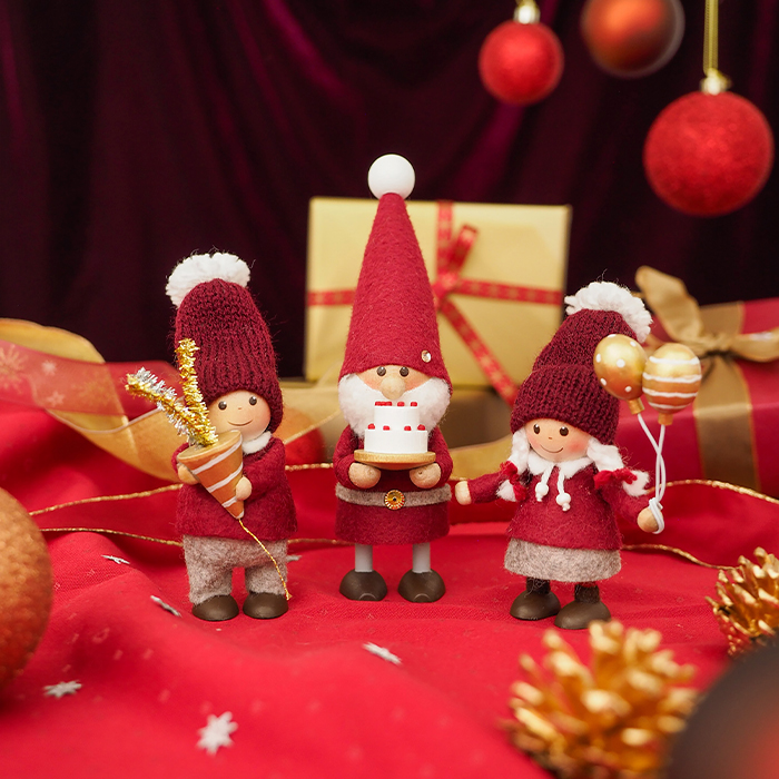 MM出品◆１５０ｃｍサンタカタリーナ＆レディフィンガー小苗、１１９００円。 Xmasオーナメント サンタさん 全長約20cm｜アミブルージュ