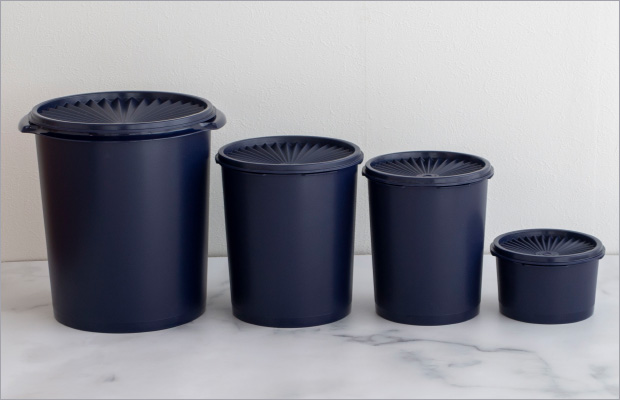 タッパーウェア　Tupperware 　グレー　円形　蓋付き　保存容器 タッパーウェア Tupperware グレー 円形 蓋付き 保存容器 Amazon