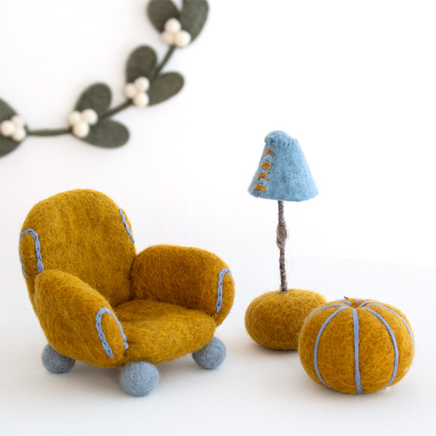Gry&Sif ミニチュア くつろぎ家具セット 家具 フェルト 北欧 ハンドメイド オーナメント 飾り ソファ フェアトレード グライアンドシフ