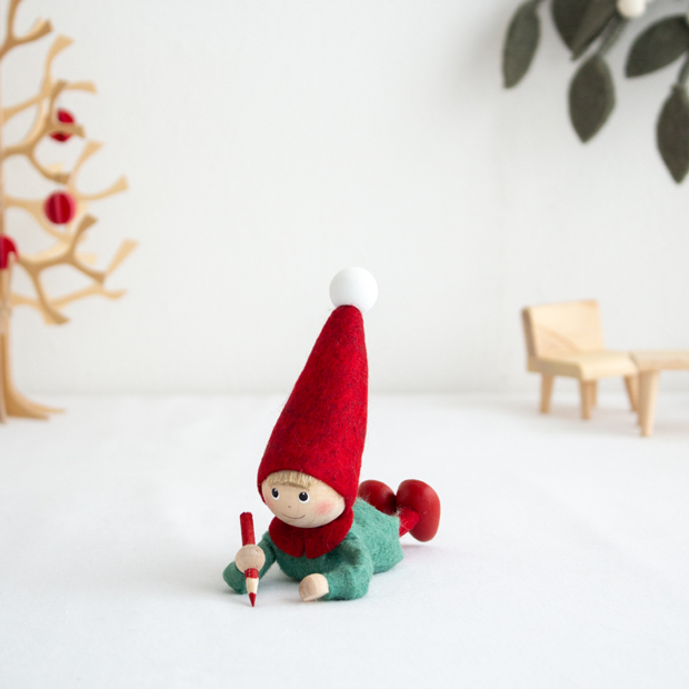 ノルディカニッセ 2023 新作 落書きをする男の子 Joy to the world NORDIKA nisse クリスマス 雑貨 木製 人形 北欧 NRD120761
