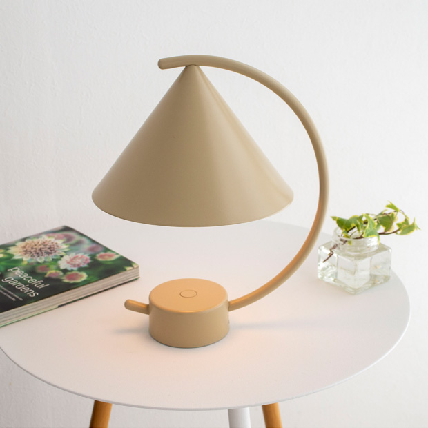 Ferm Living Meridian Lamp メリディアン ランプ ファームリビング ライト ポータブル コードレス 北欧 デンマーク インテリア雑貨 雑貨【 日本正規代理店品 】