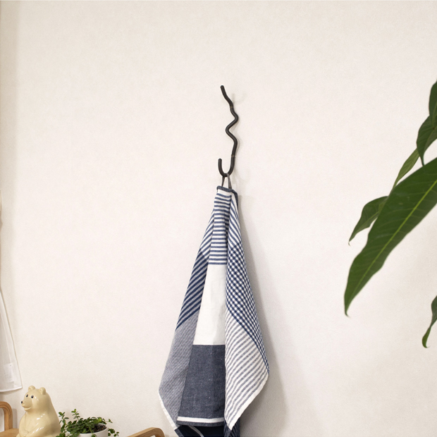 fermLIVING ファームリビング Curvature Hook カーバチュア フック ブラス ブラックブラス