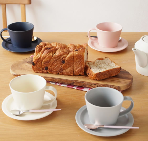 SAKUZAN Sara セット コーヒーカップ&ソーサー 4客セット カップ 木箱入り プレート 作山窯 美濃焼 食器 日本製 和食器 贈り物 プレゼント